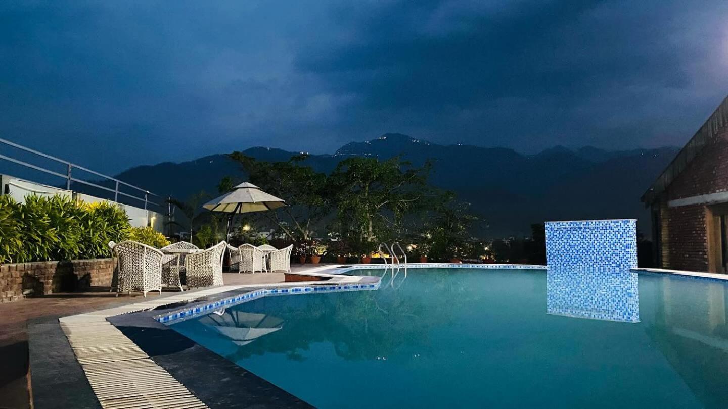Hotel Natraj Rishīkesh Exterior foto