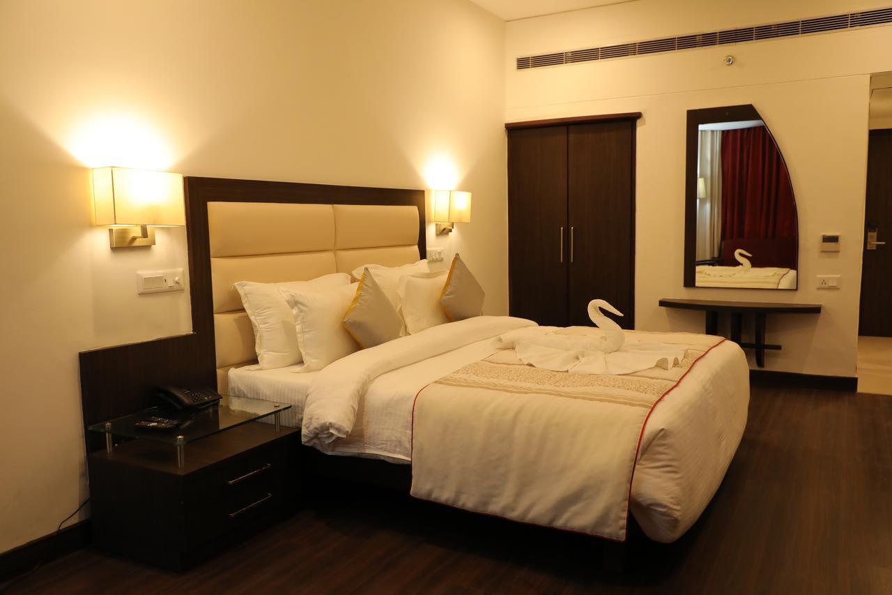 Hotel Natraj Rishīkesh Exterior foto